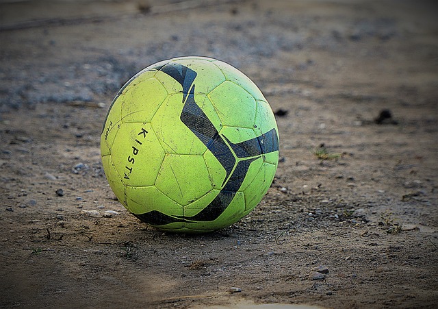 意甲第25輪薩索洛2-2羅馬 亞伯拉罕點球破門帕特裏西奧黃油手.